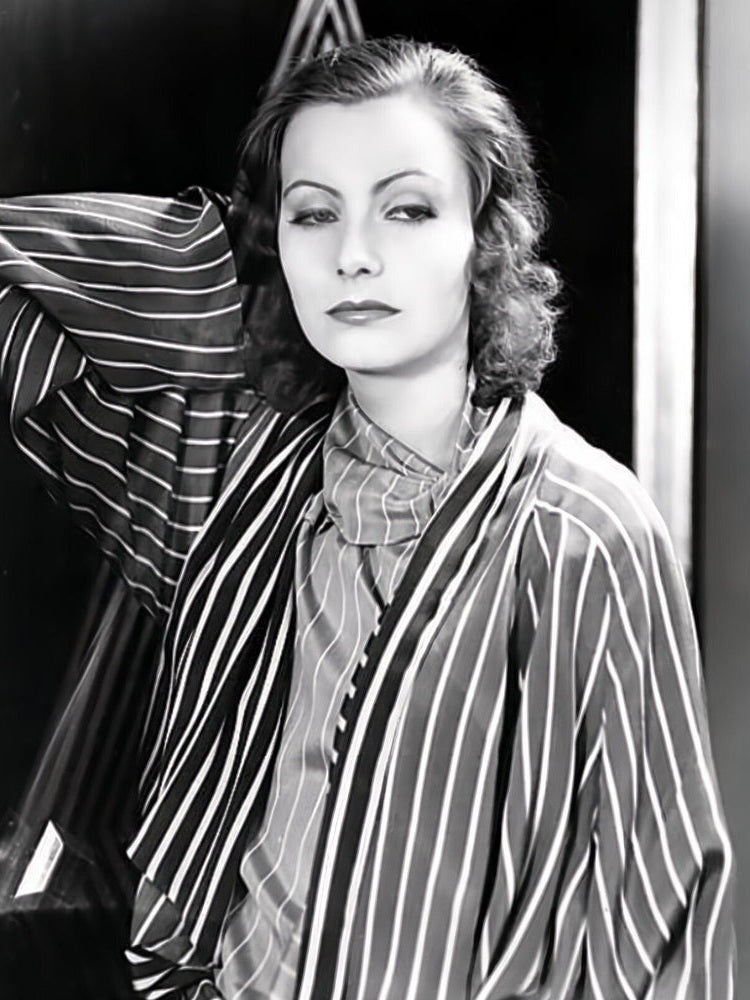 Greta Garbo 8.5 x 11 Black & White Photograph Art Print Photo Picture Collectibles:Photographic Images:Photographs Style Your Walls
